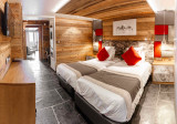 hotel-alpina-chambre-suite-5personnes-alpina-summer-2023-low-corentincroisonnier-273-6382