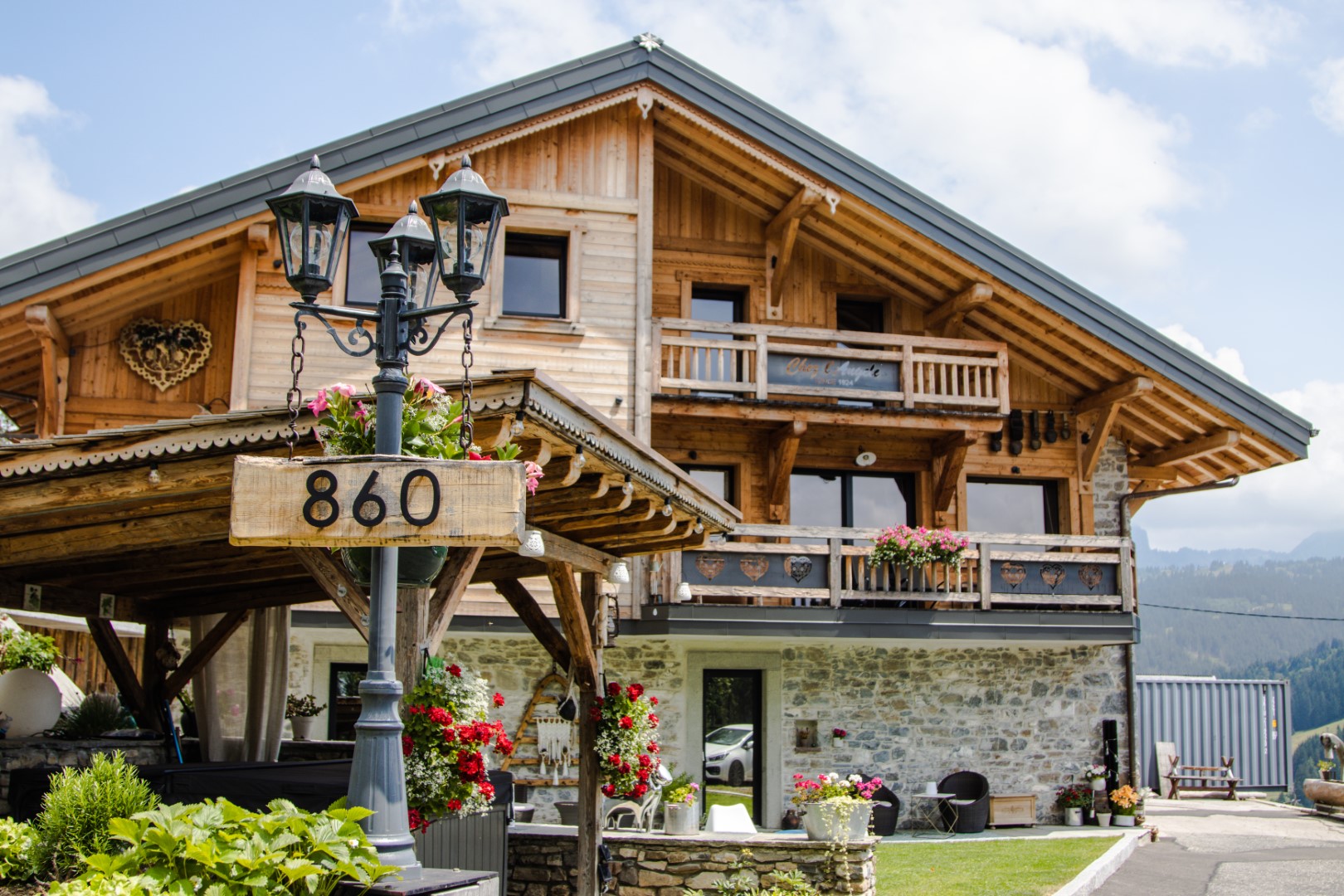 chezlangele-ext-6853-14623543