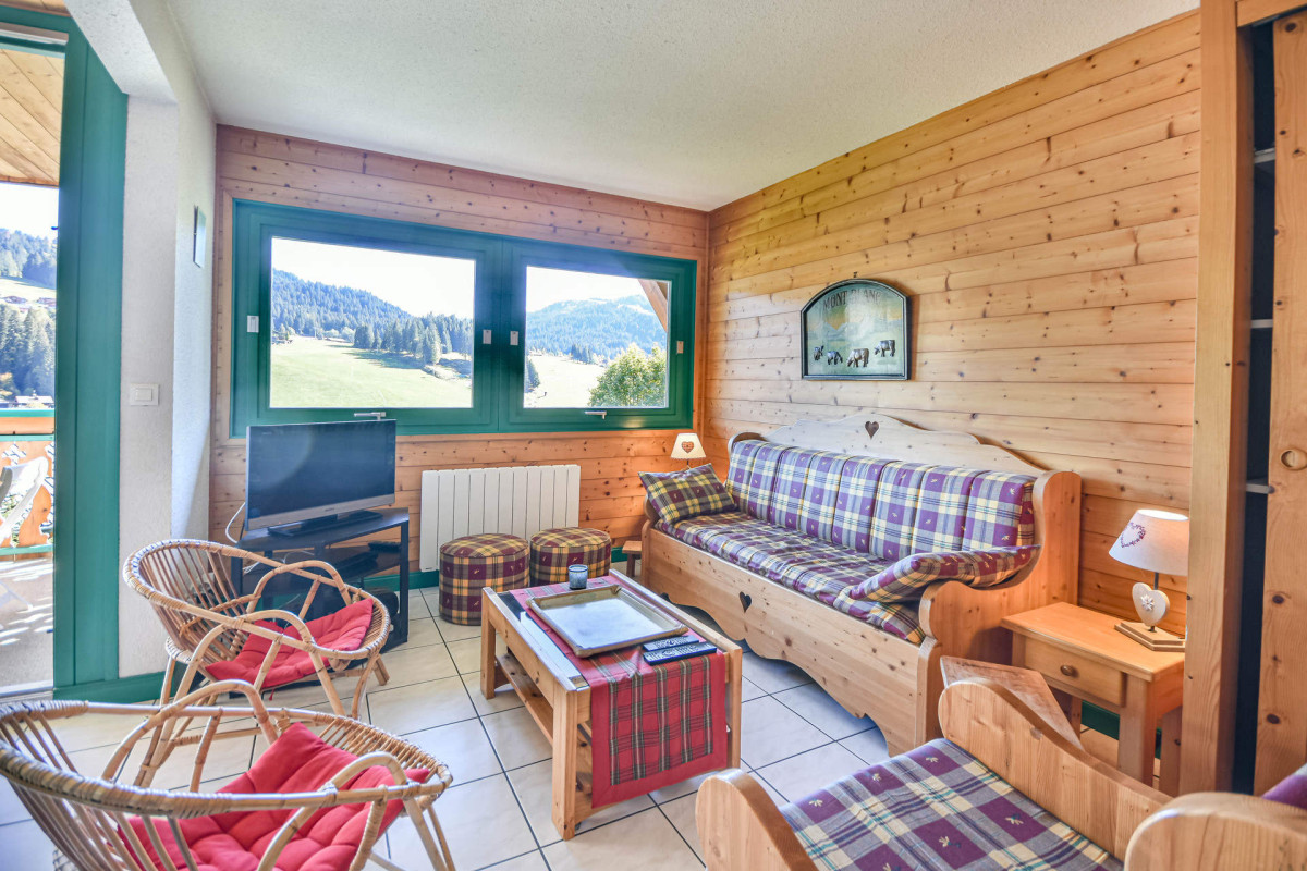 10_2_BOUDRE_2309_lv_images__lot_0020392274_04_20261024150615