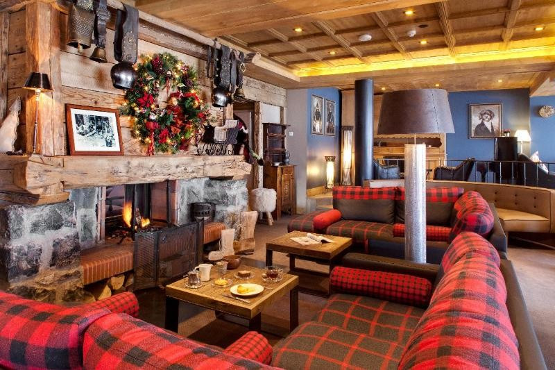 1200x900-hotel-marmotte-salon-cheminee-location-appartement-chalet-les-gets-134-15577657