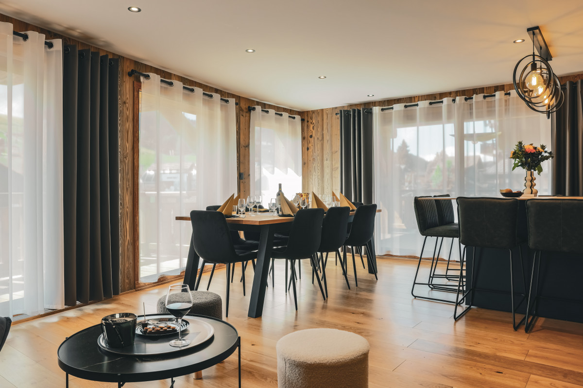 21-teka-adret-cuisine-salle-a-manger-location-appartement-chalet-Les-Gets