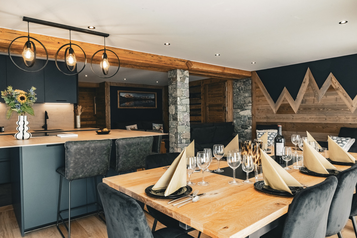 23-teka-adret-cuisine-salon-salle-a-manger-location-appartement-chalet-Les-Gets