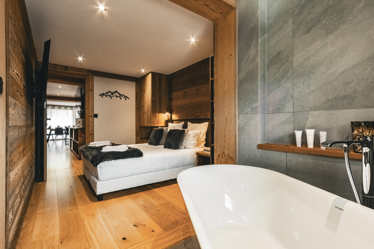 44-teka-adret-chambre-double-lits-simples-en-suite-baignoire-appartement-chalet-Les-Gets 44-teka-adret-chambre-double-lits-simples-en-suite-baignoire-appartement-chalet-Les-Gets