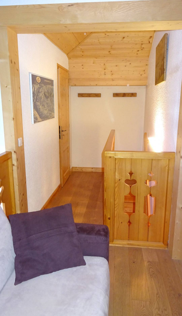 _clients_227426001_photos_244j_18923912