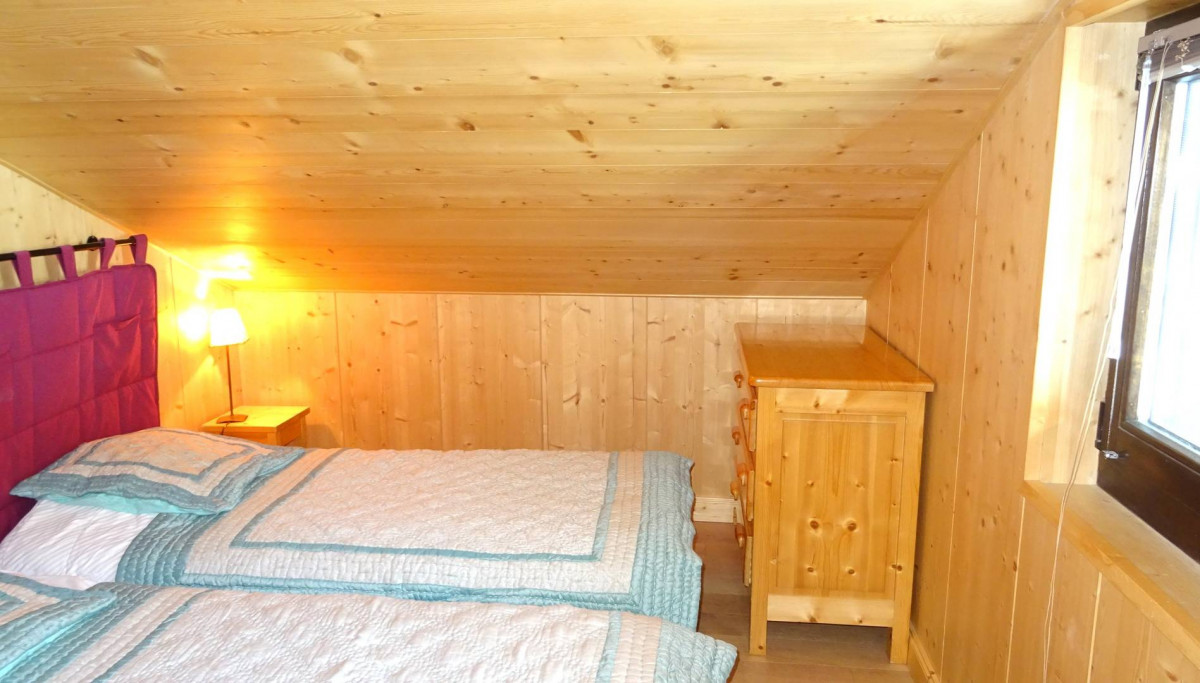 _clients_227426001_photos_244l_18790578