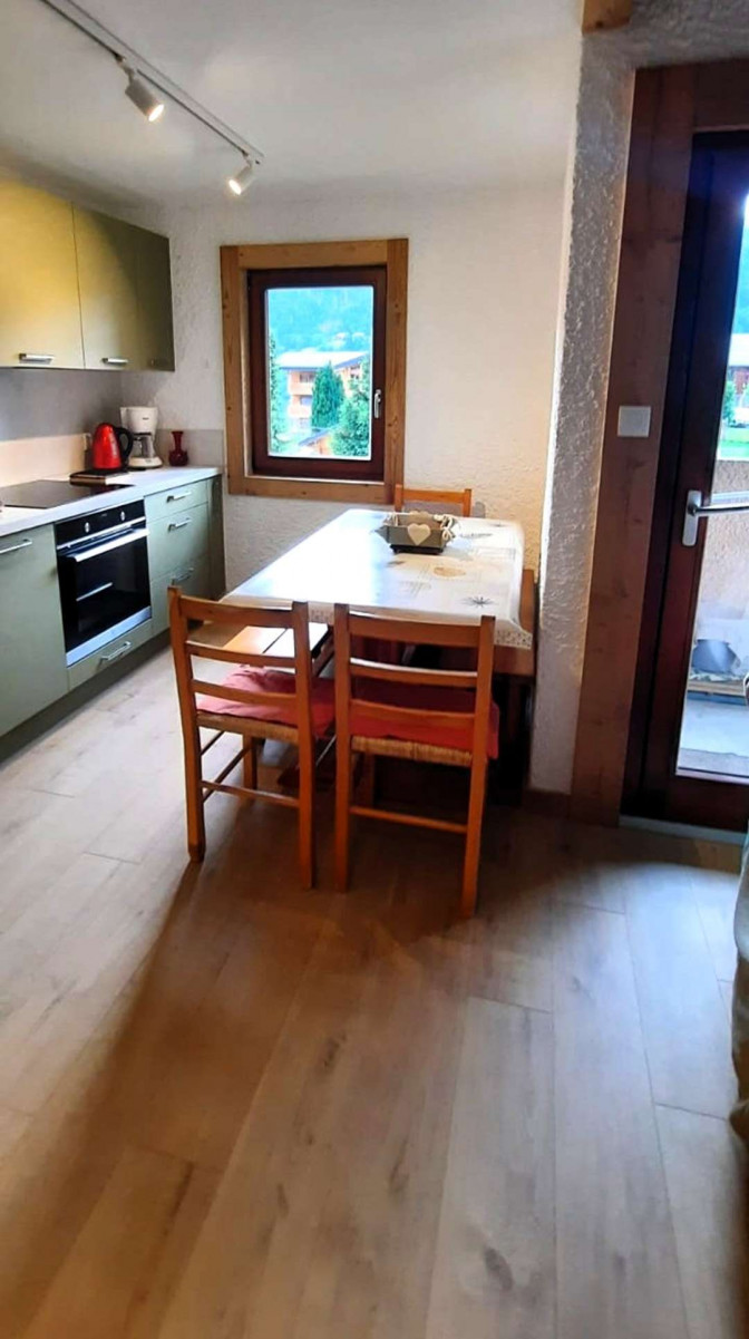 _clients_227426001_photos_8f_18424493