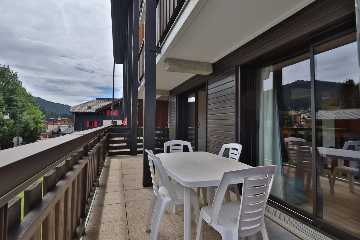 _lv_images__lot_0000000008_10_18487022