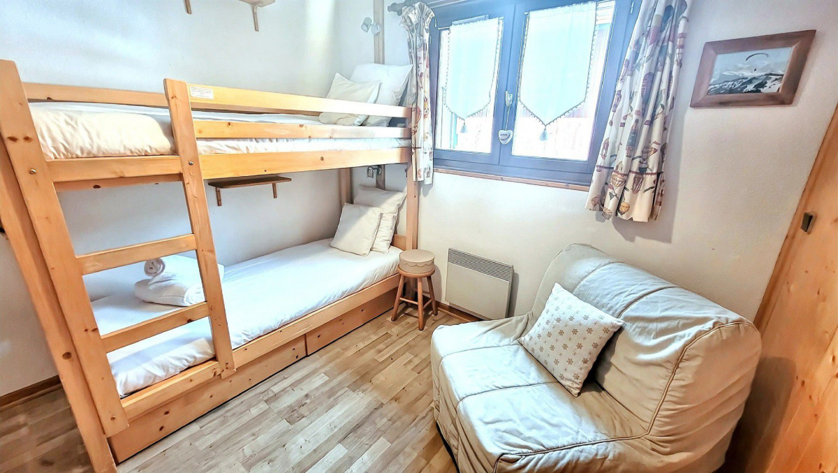 _lv_images__lot_0000000008_11_18784278 _lv_images__lot_0000000008_11_18784278