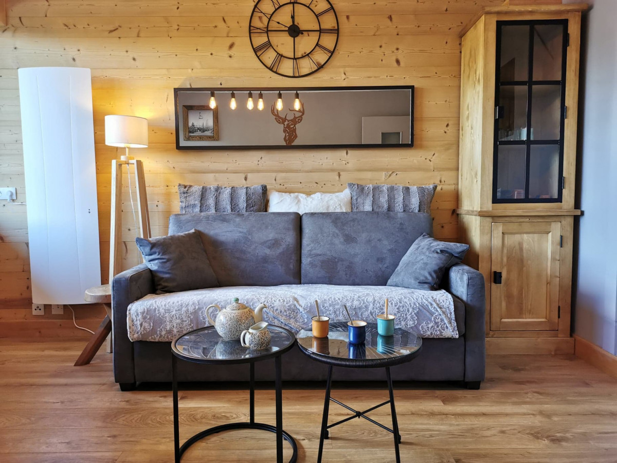 _lv_images__lot_0000000014_04_18860131