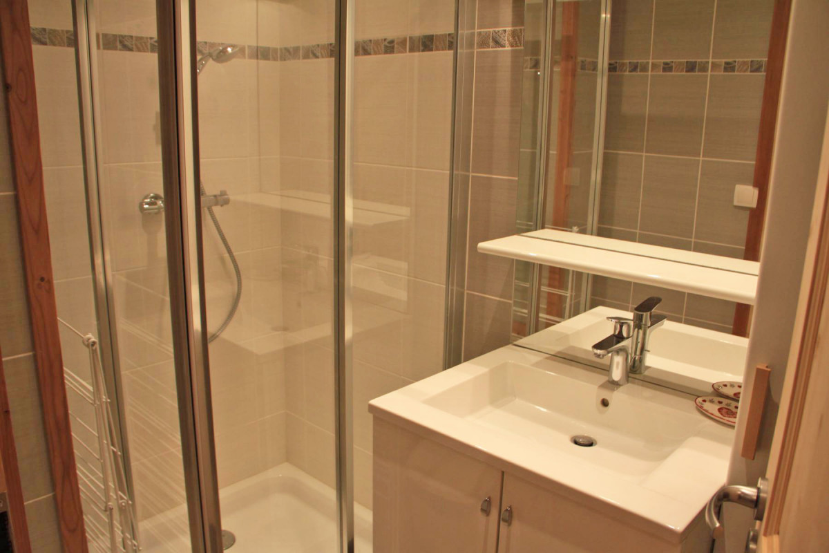 _lv_images__lot_0000000017_10_19362708