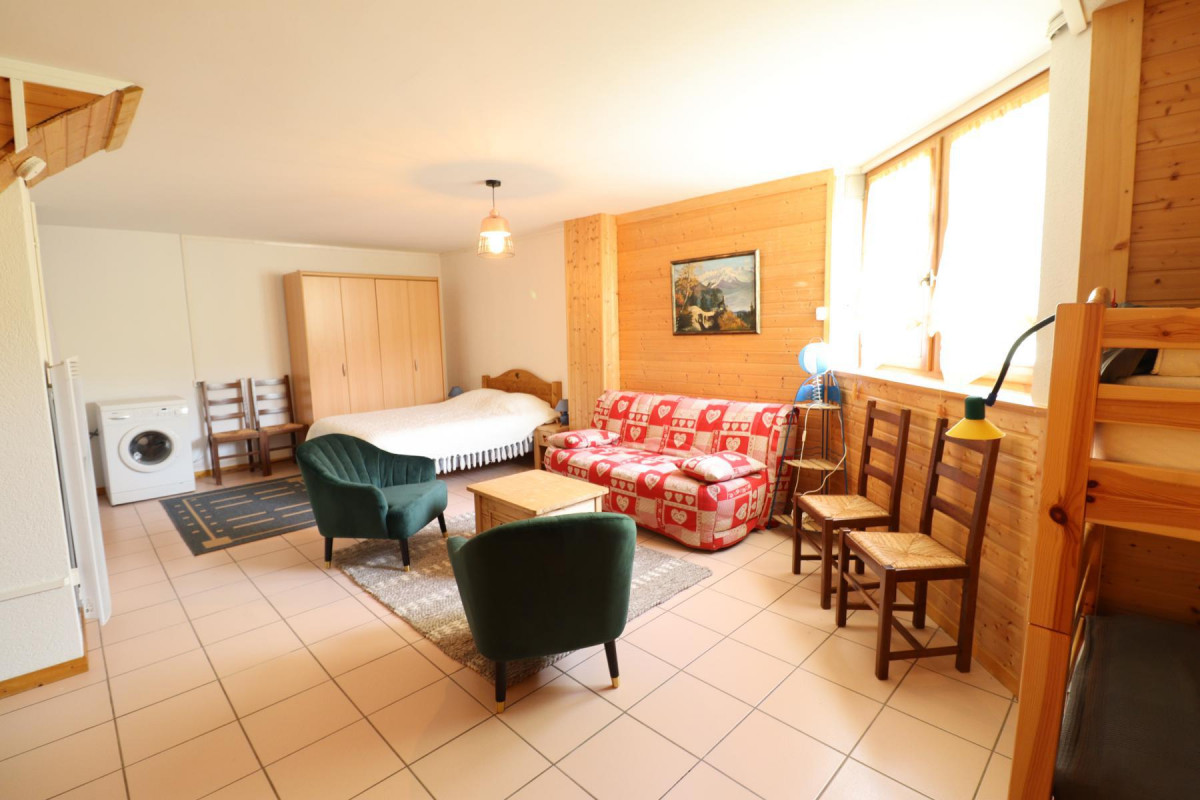 _lv_images__lot_0000000025_07_18486888