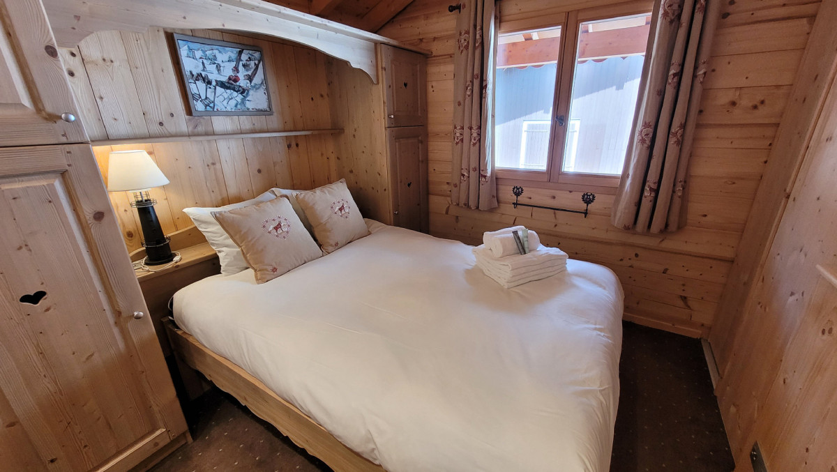 _lv_images__lot_0000000031_14_18484008 _lv_images__lot_0000000031_14_18484008