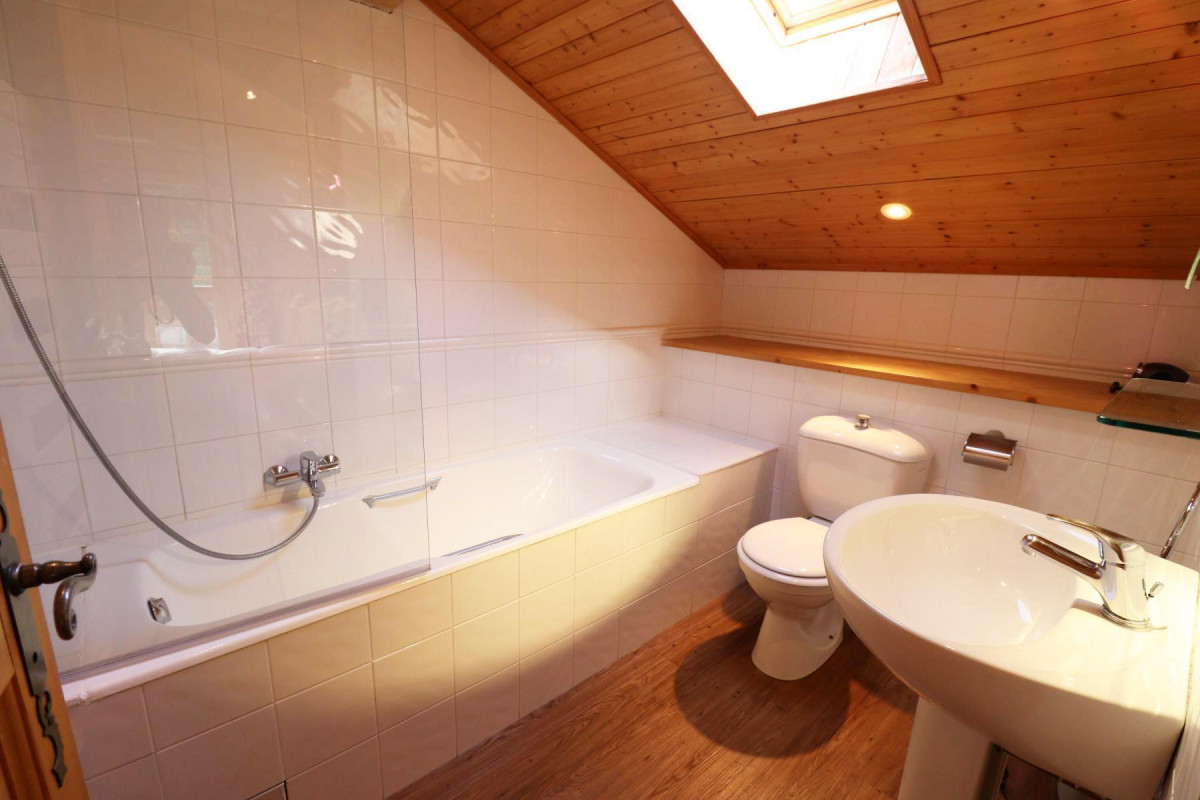 _lv_images__lot_0000000045_11_19381497