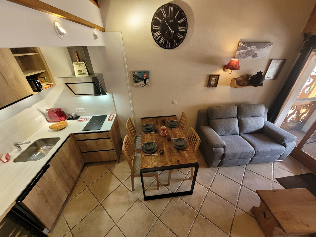 _lv_images__lot_0000000120_13_18483855 _lv_images__lot_0000000120_13_18483855