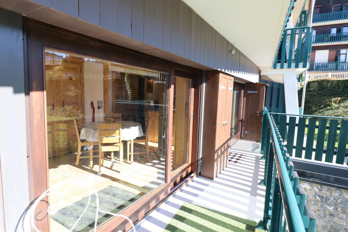 _lv_images__lot_0000000125_10_18053523