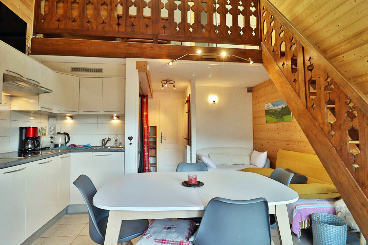 _lv_images__lot_0000000127_10_19382095