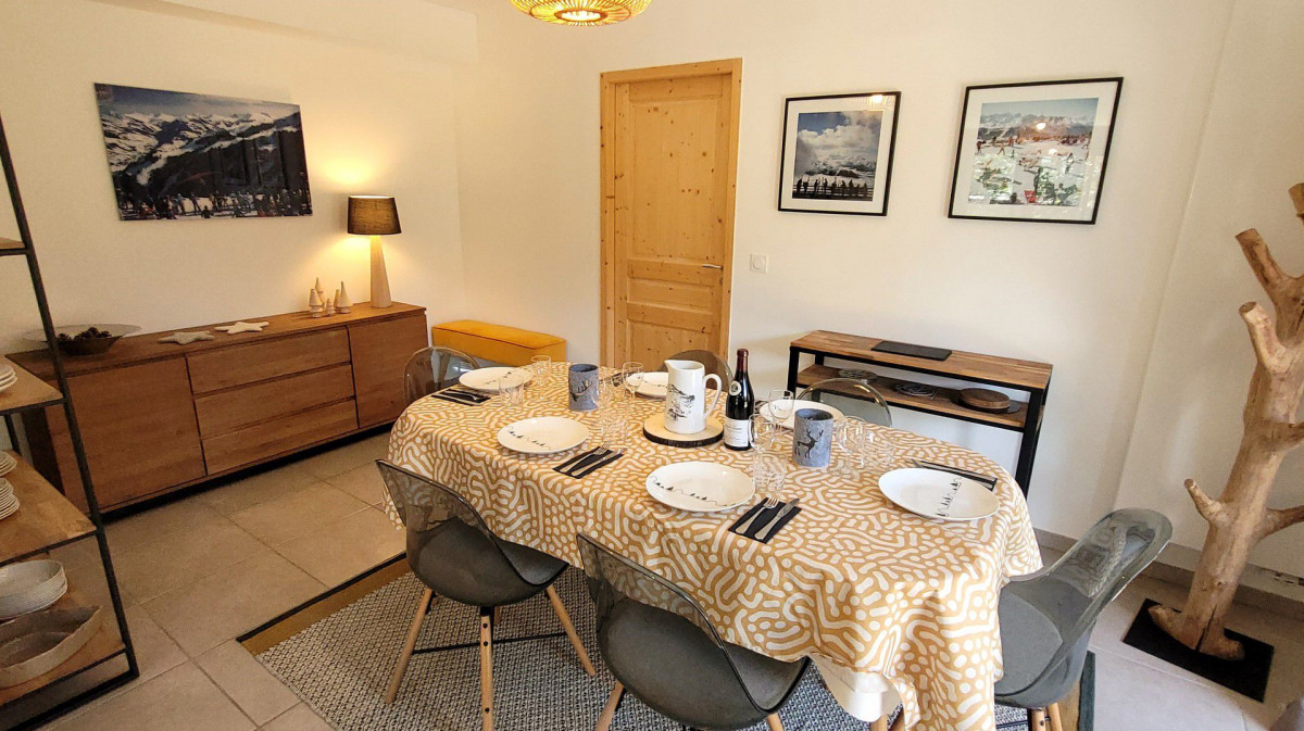 _lv_images__lot_0000000170_05_18858371 _lv_images__lot_0000000170_05_18858371