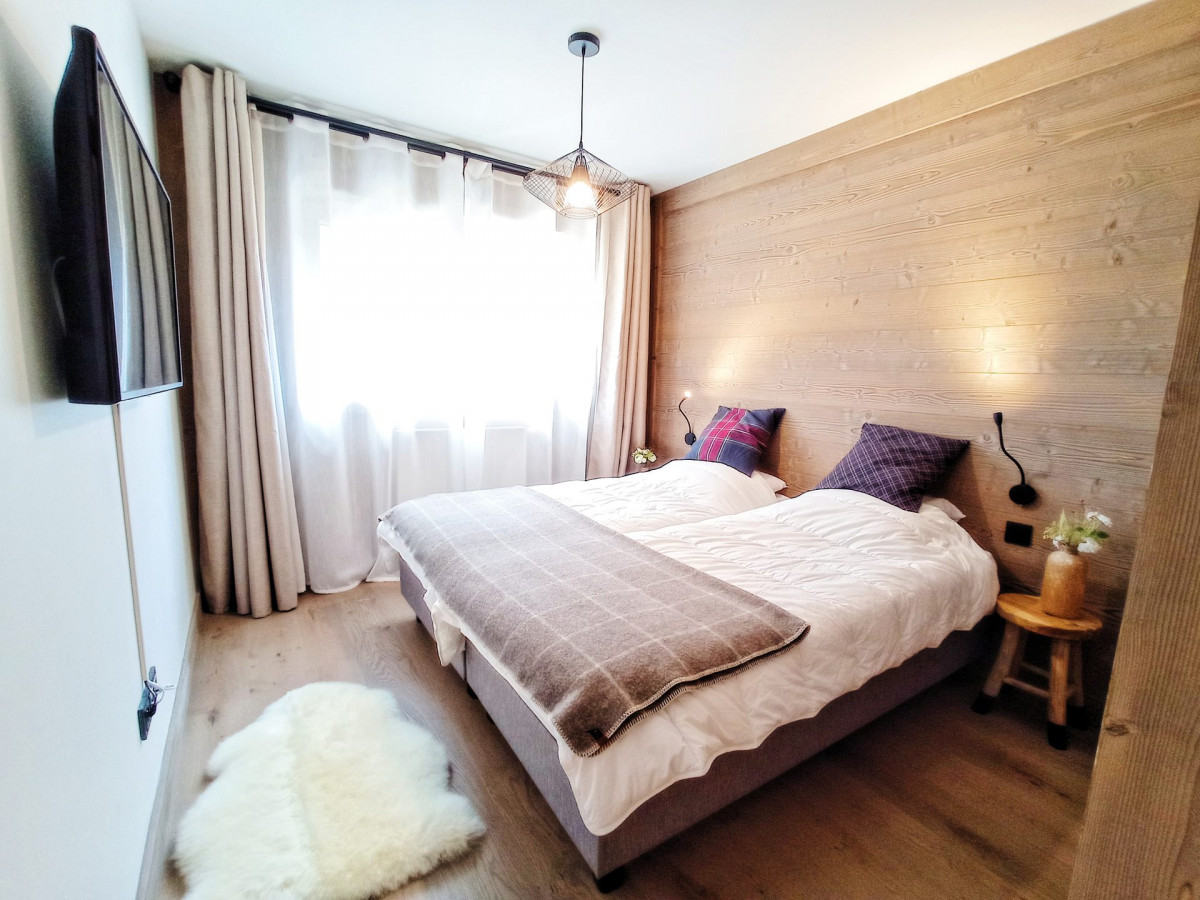 _lv_images__lot_0000000178_07_18086284 _lv_images__lot_0000000178_07_18086284