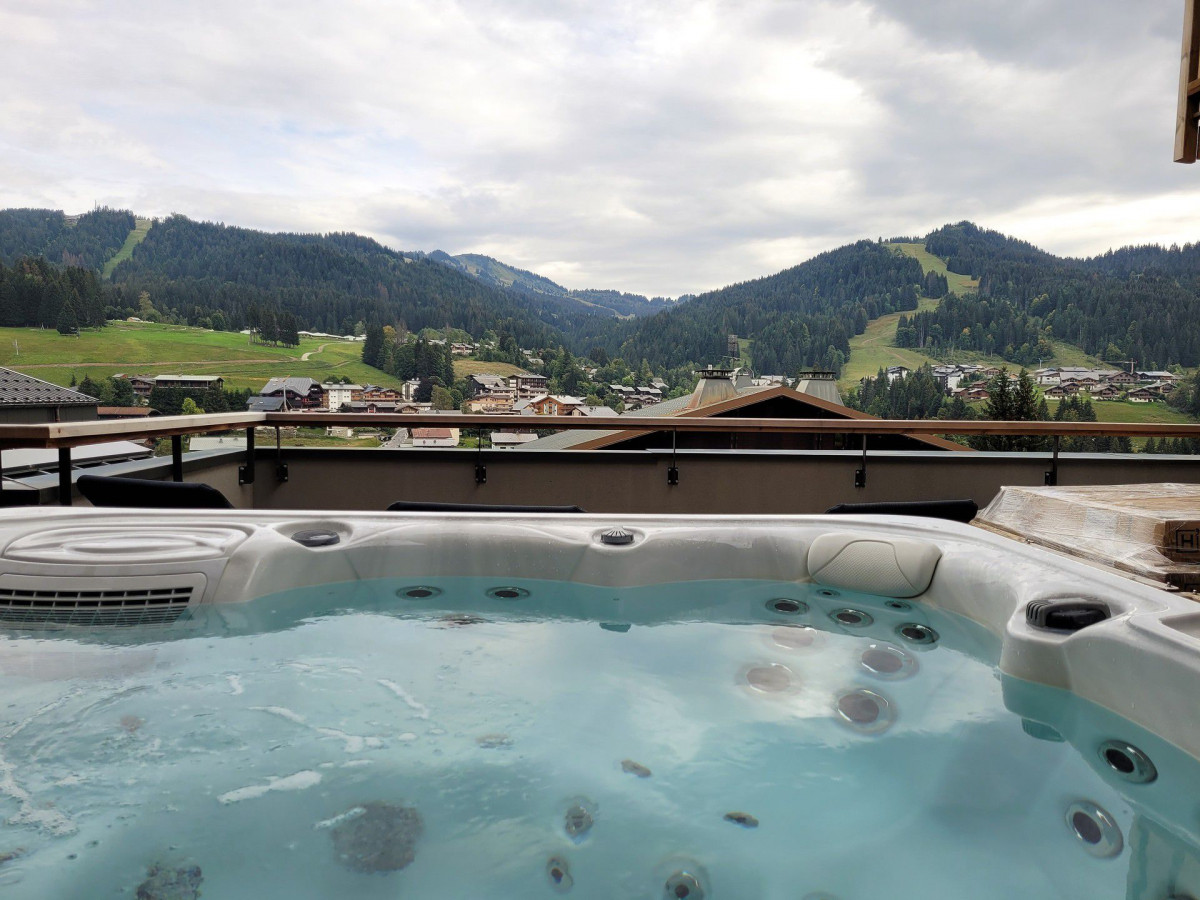 _lv_images__lot_0000000182_06_18917273