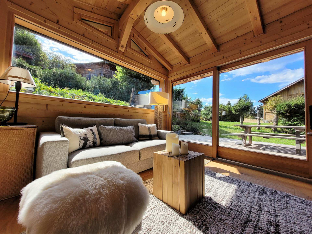 _lv_images__lot_0000000186_07_19216699