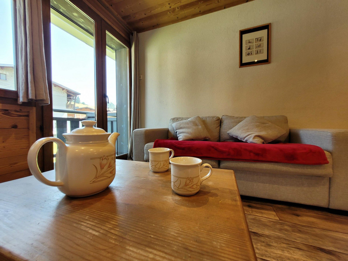 _lv_images__lot_0000000197_03_18050609