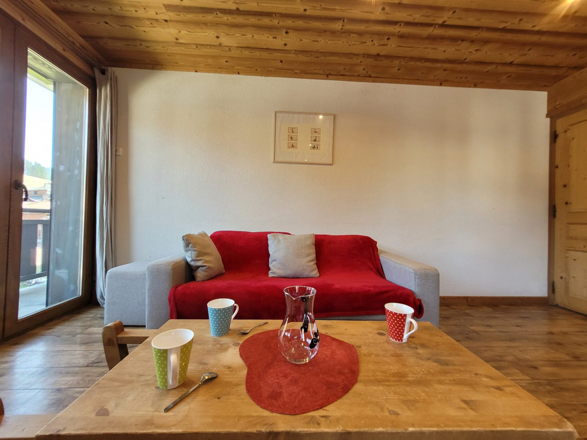 _lv_images__lot_0000000201_10_18483549