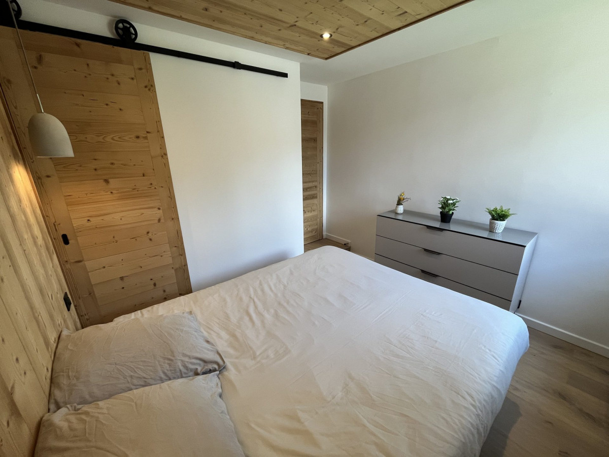 _lv_images__lot_0000000204_12_18041193 _lv_images__lot_0000000204_12_18041193