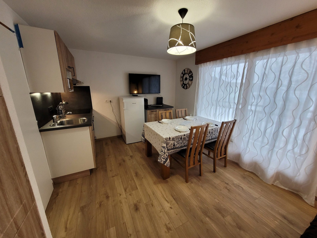 _lv_images__lot_0000000206_10_18783163