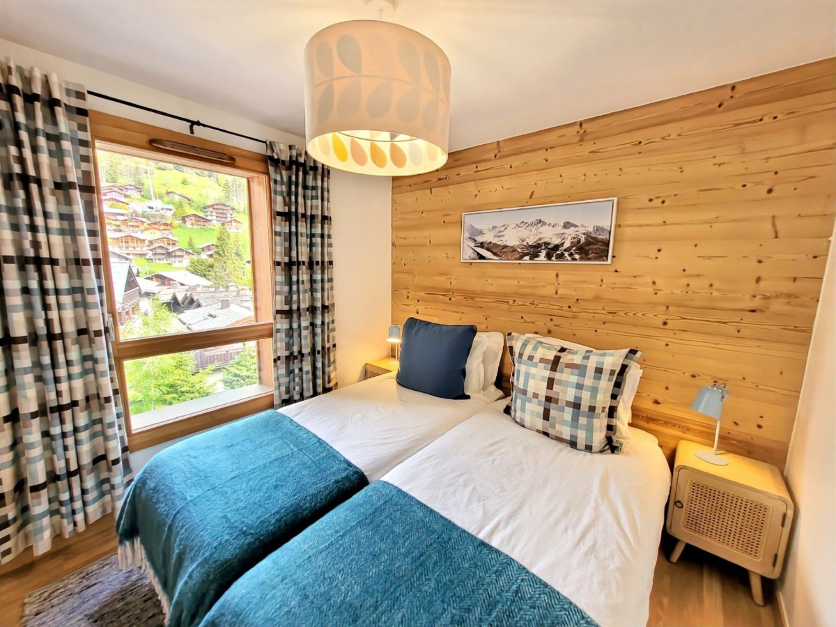 _lv_images__lot_0000000216_10_18482638