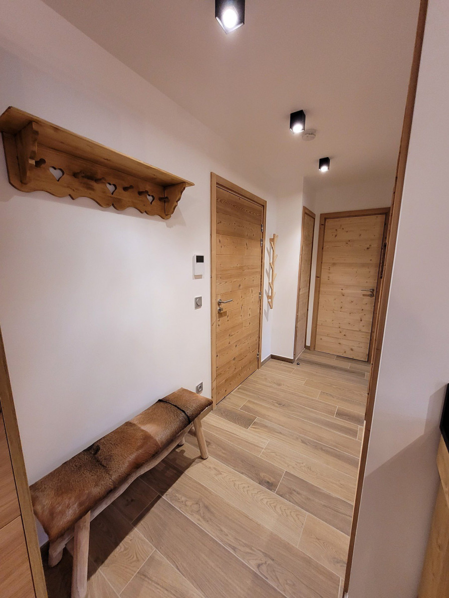 _lv_images__lot_0000000218_14_18784960 _lv_images__lot_0000000218_14_18784960