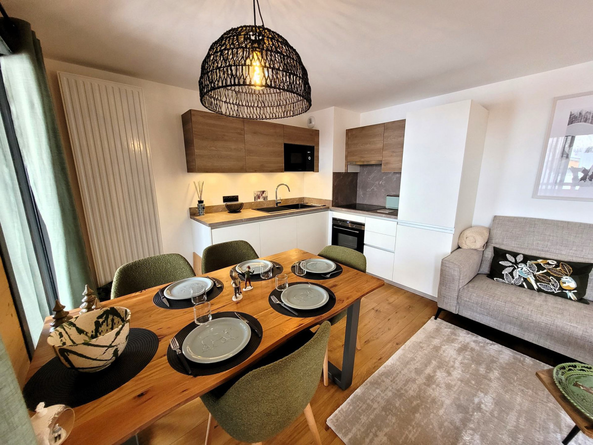 _lv_images__lot_0000000248_02_18057195 _lv_images__lot_0000000248_02_18057195