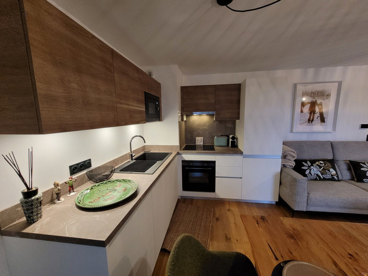 _lv_images__lot_0000000248_15_18057208 _lv_images__lot_0000000248_15_18057208