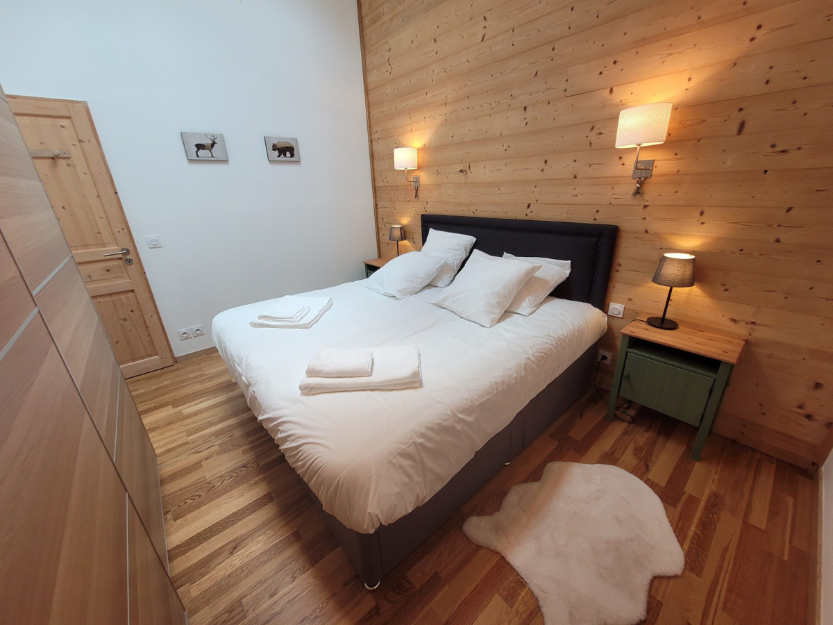 _lv_images__lot_0000000249_12_18784525