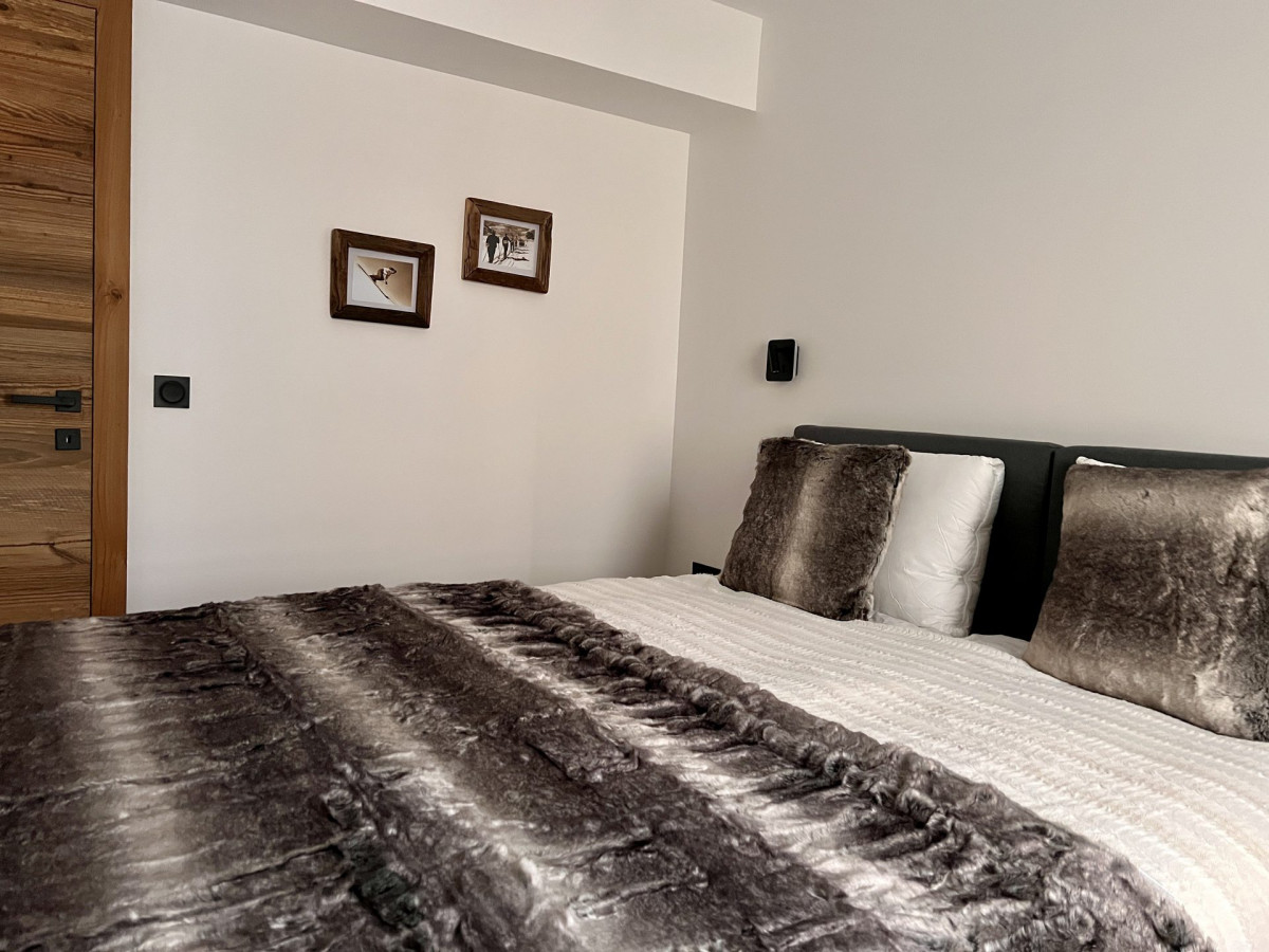 _lv_images__lot_0000000257_07_17866666