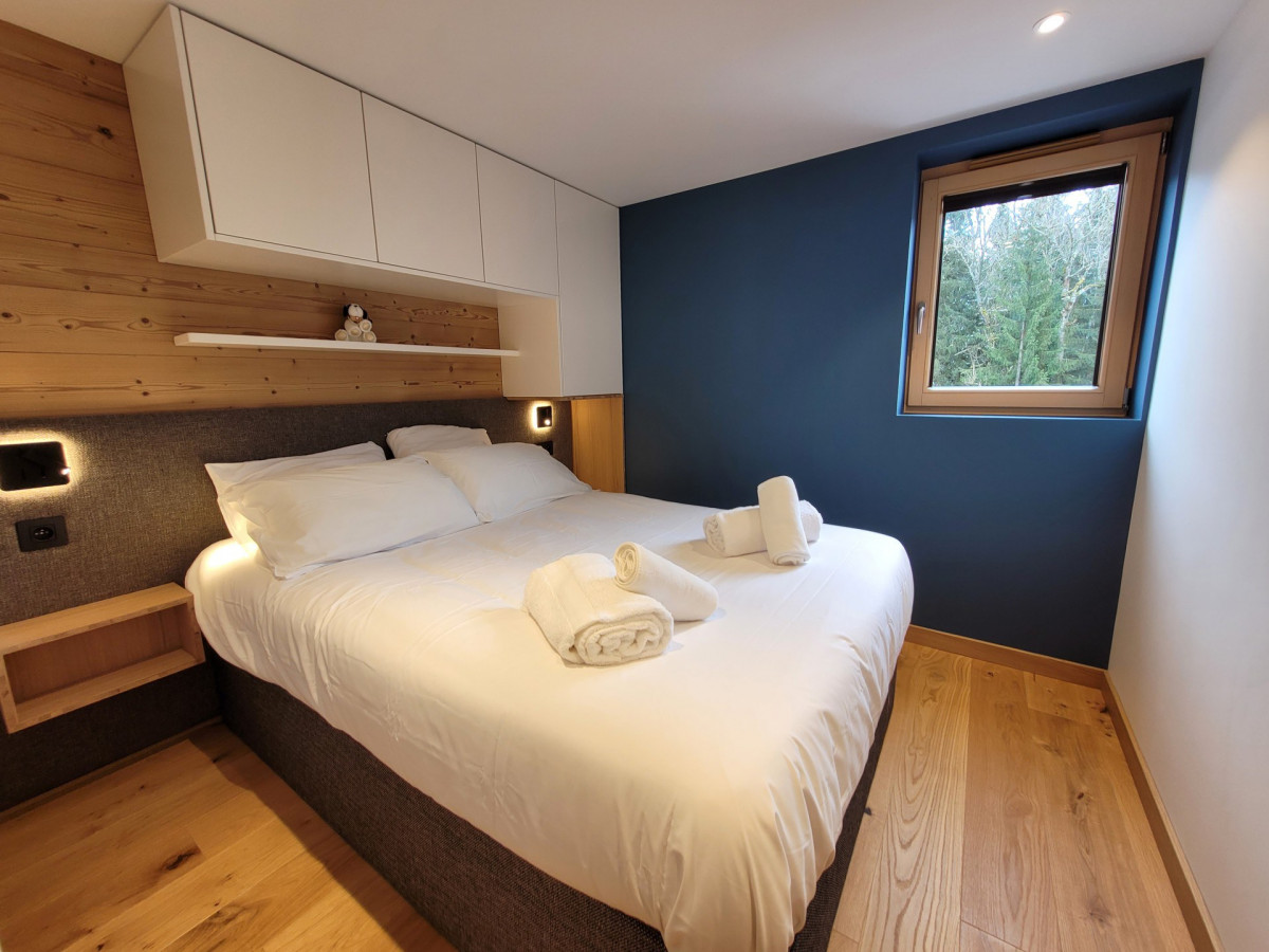 _lv_images__lot_0000000258_06_20436683