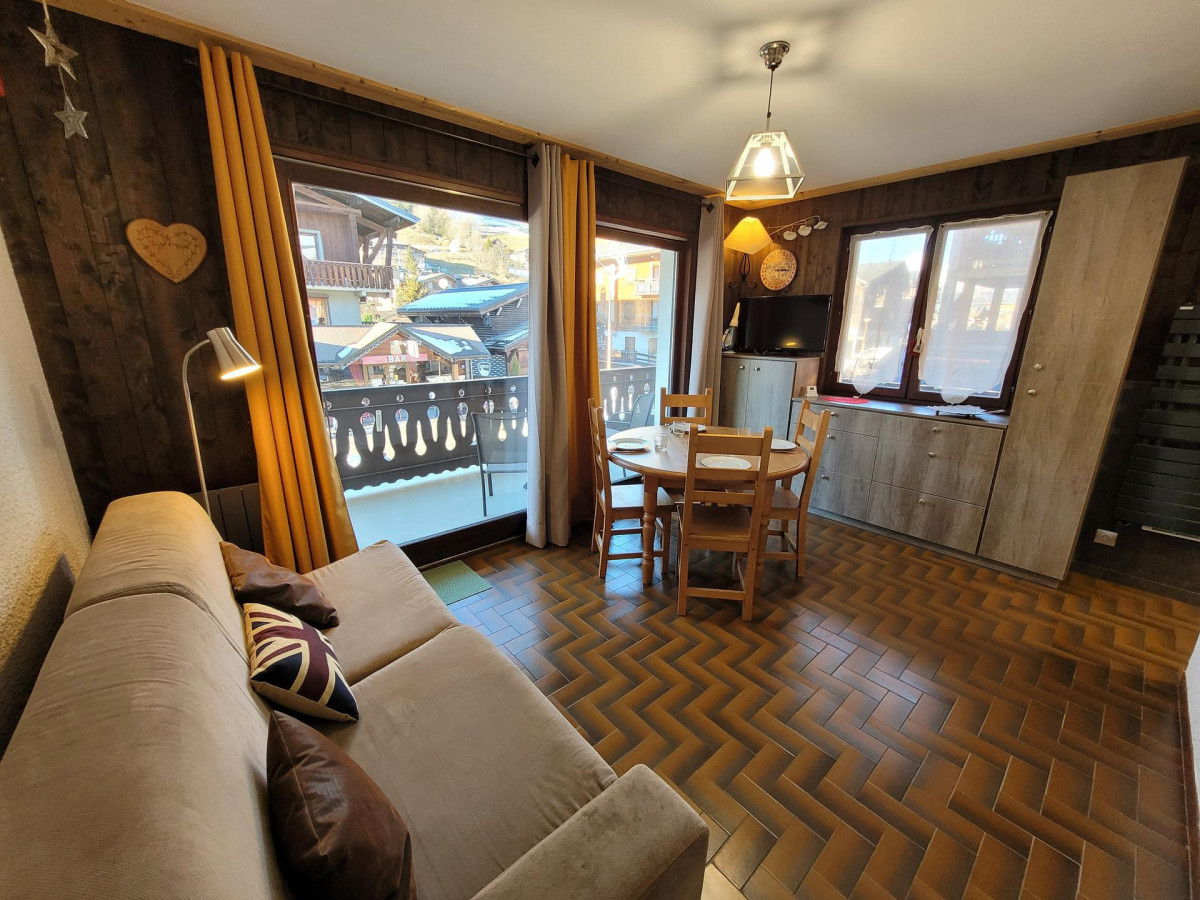 _lv_images__lot_0000000266_11_19227243 _lv_images__lot_0000000266_11_19227243