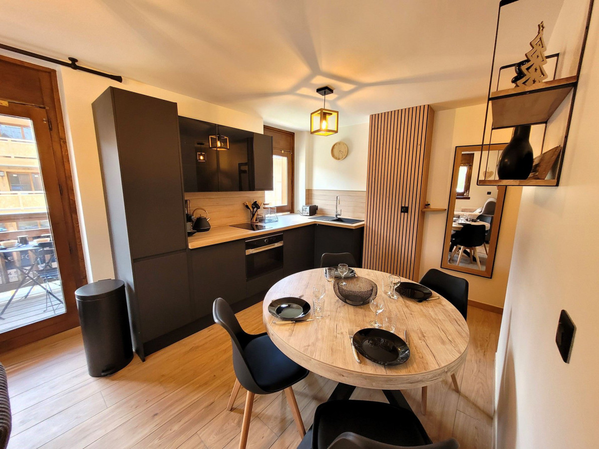 _lv_images__lot_0000000279_04_18783173 _lv_images__lot_0000000279_04_18783173