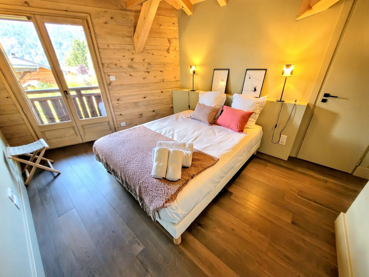 _lv_images__lot_0000000281_09_18926029