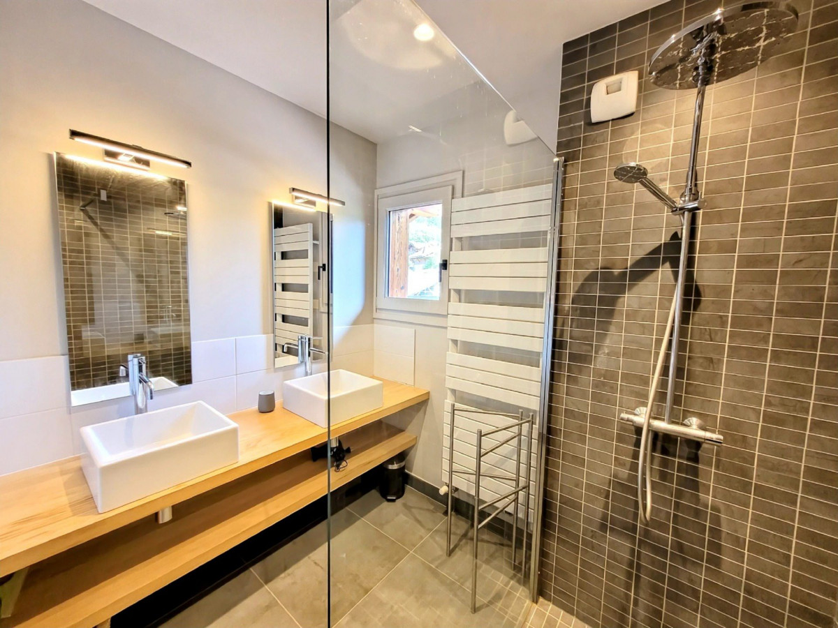 _lv_images__lot_0000000281_10_18926030