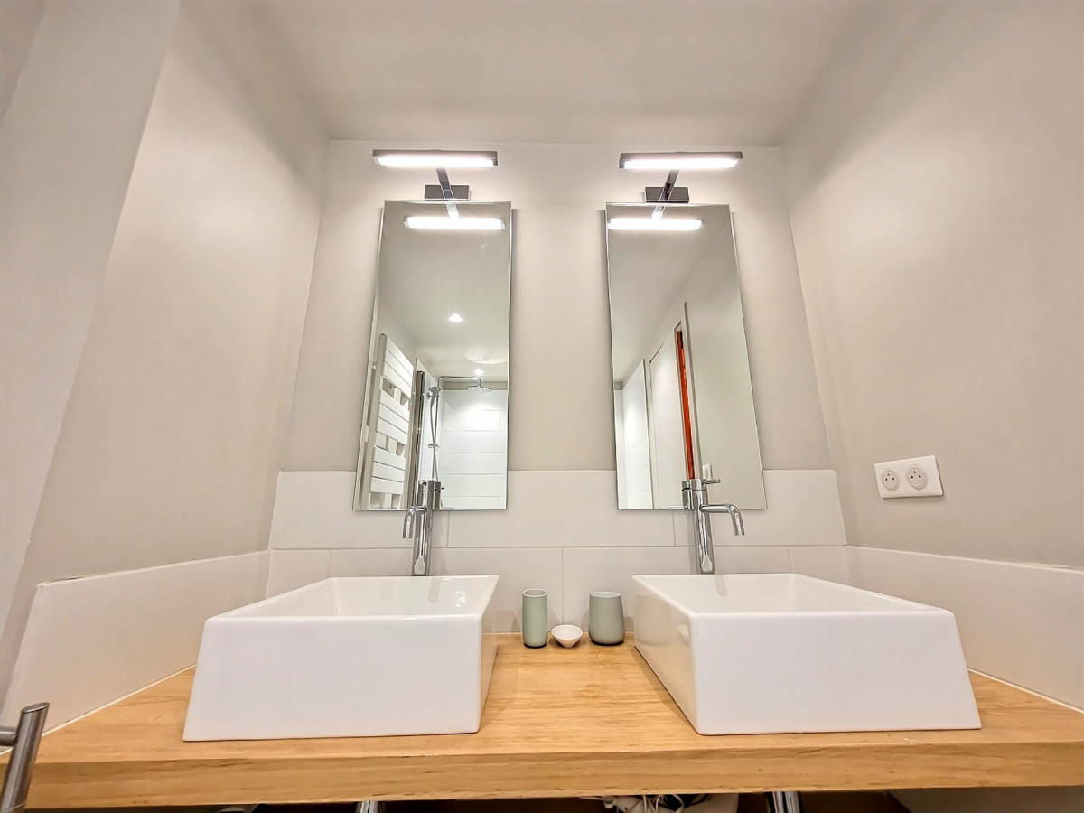 _lv_images__lot_0000000281_13_18926033