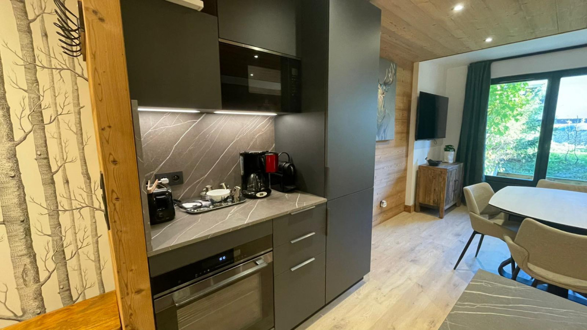 _lv_images__lot_0000000286_03_19359471