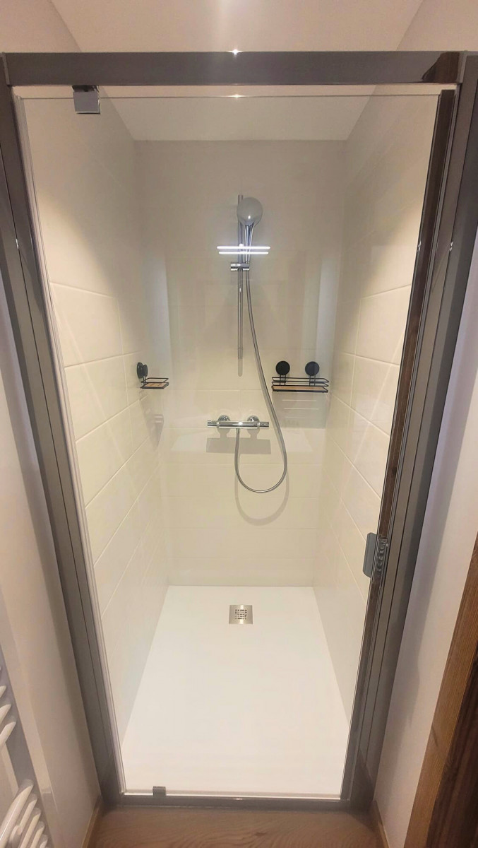 _lv_images__lot_0000000298_11_18927605