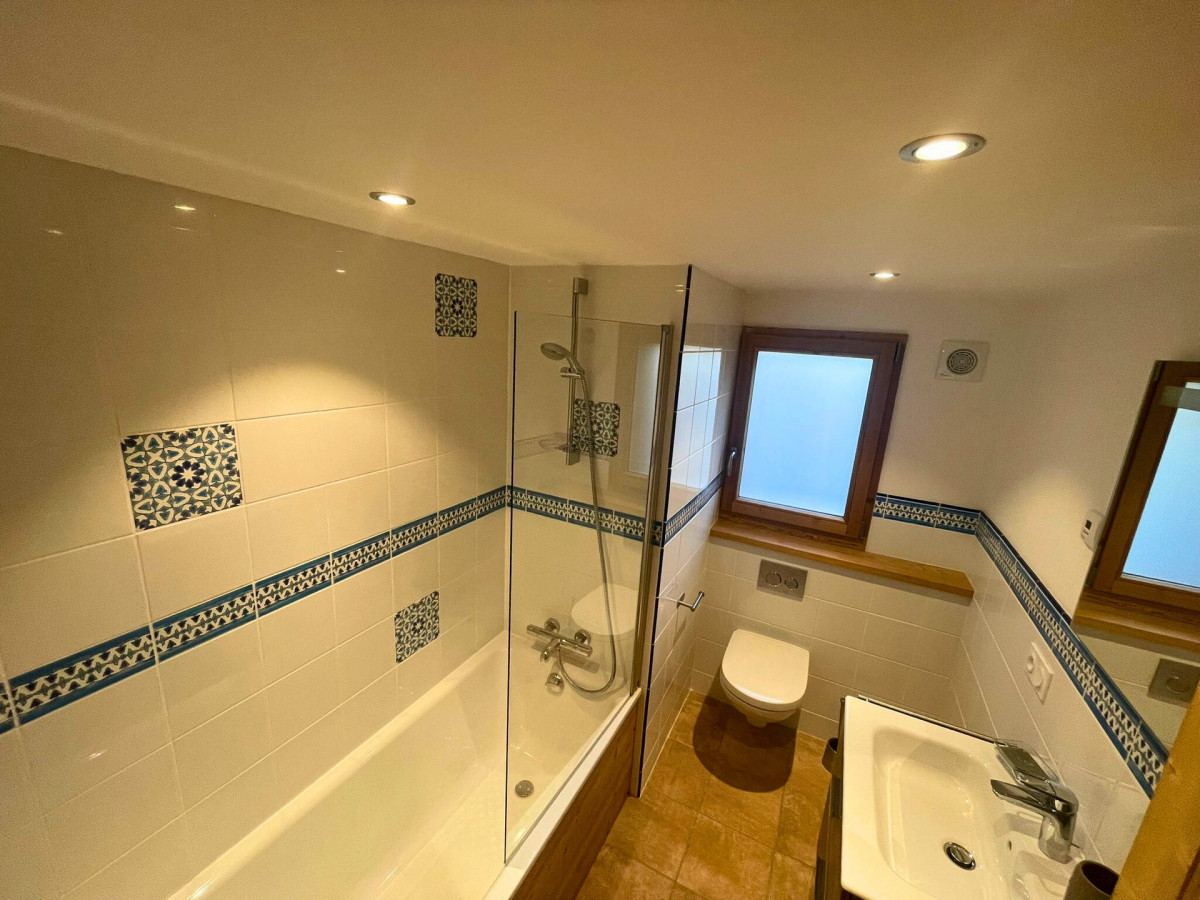 _lv_images__lot_0000000299_13_18360341