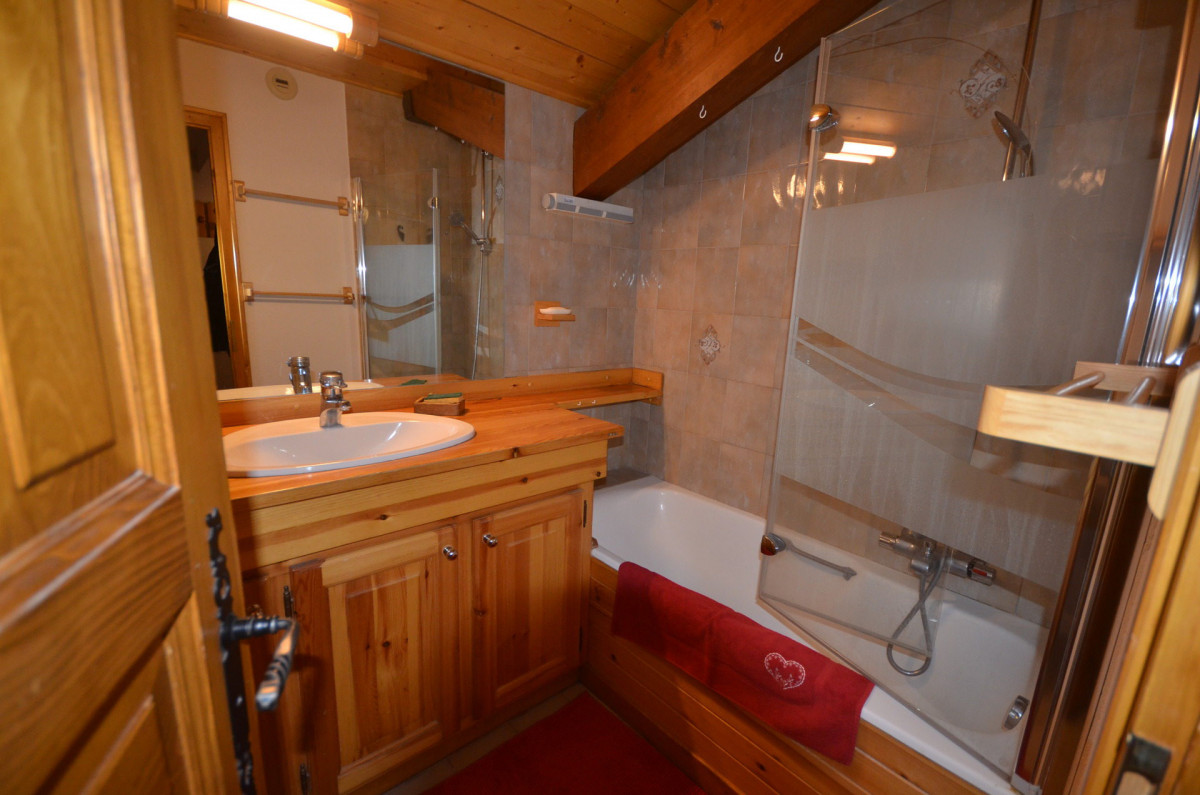 _lv_images__lot_0000020318_10_17887326