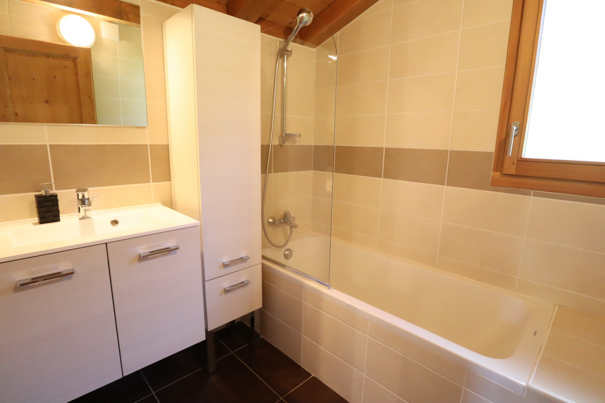 _lv_images__lot_0000120309_04_19360938