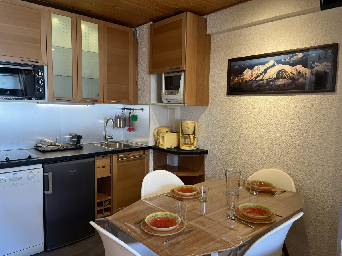 _lv_images__lot_0000330141_04_18920576