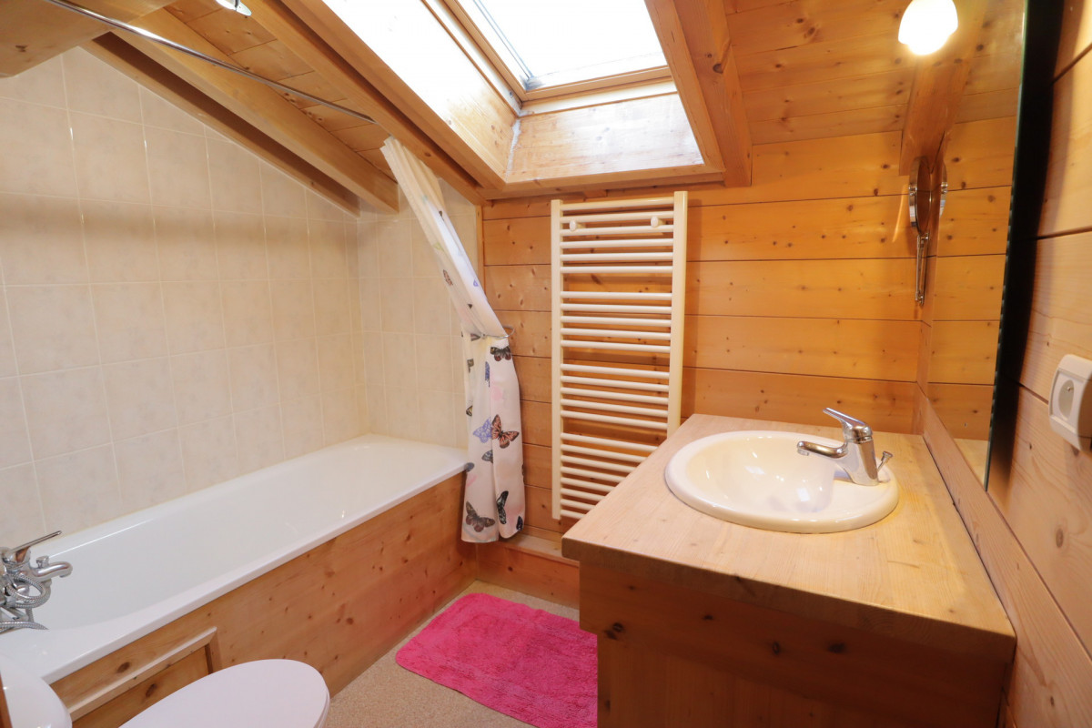 _lv_images__lot_0000380011_08_17868475 _lv_images__lot_0000380011_08_17868475