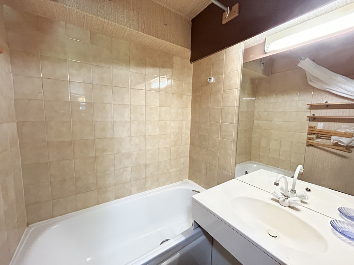 _lv_images__lot_0000410201_08_20439086 _lv_images__lot_0000410201_08_20439086