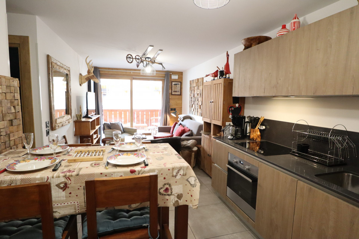 _lv_images__lot_0004230230_01_18061083 _lv_images__lot_0004230230_01_18061083