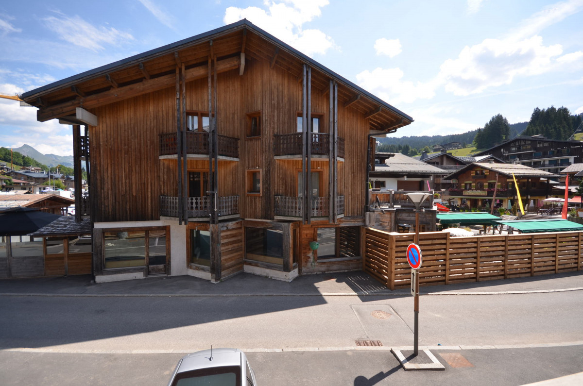 _lv_images__lot_0004230230_09_18061091 _lv_images__lot_0004230230_09_18061091